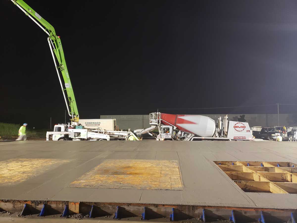 Commercial-concrete-project-panel-pour-lancaster