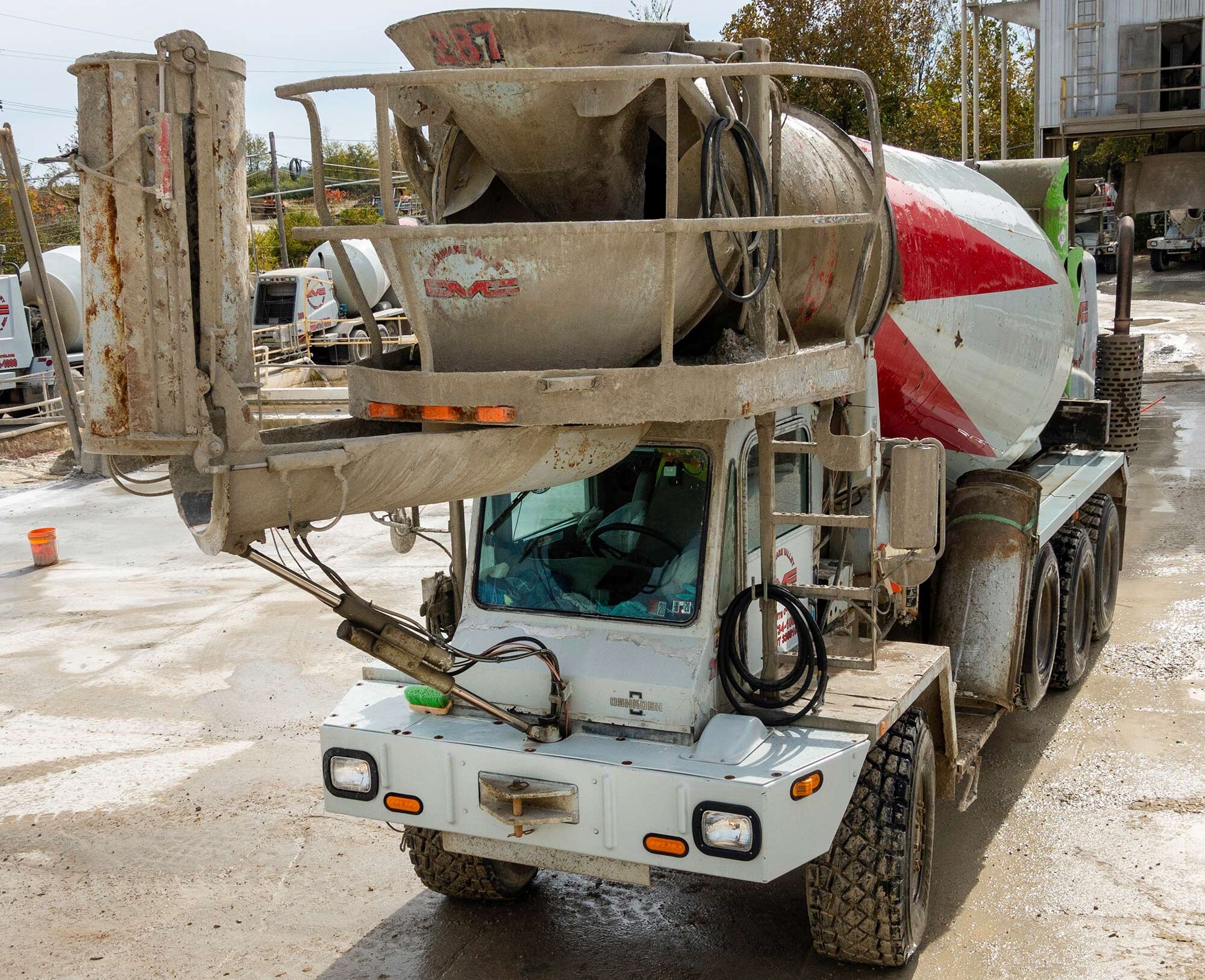 2014 oshkosh concrete truck cement mixer cng